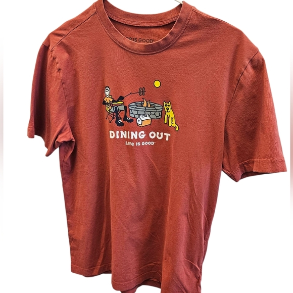 Life Is Good Dining Out Graphic Man Dog Camp Tshirt - Picture 1 of 5